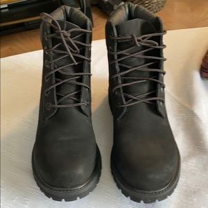 Black Women’sTimberland Like New sz 7
